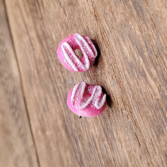 E210 - Picture 2 of 2